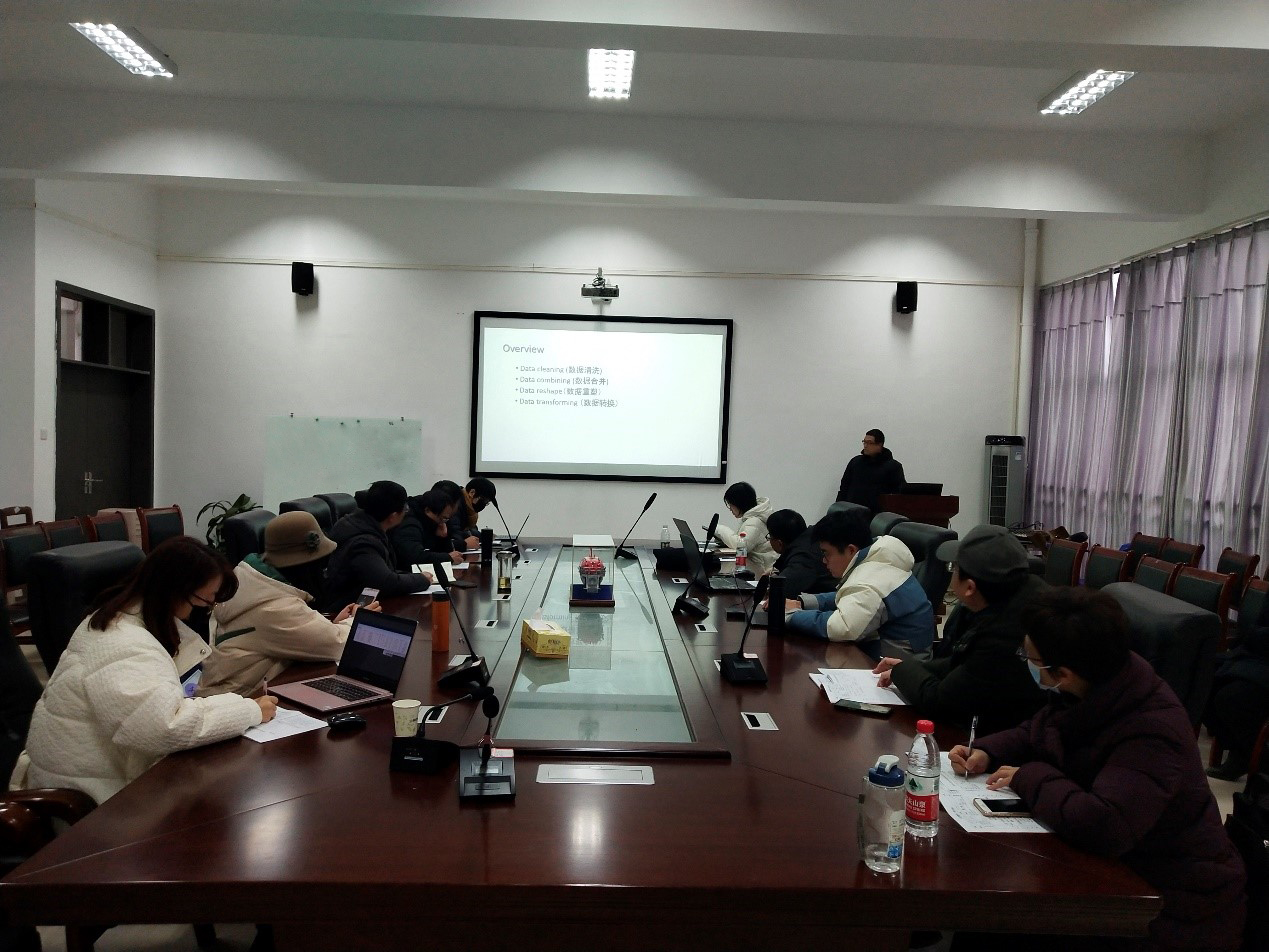 新进教师王超峰老师预讲 新进教师王超峰老师预讲